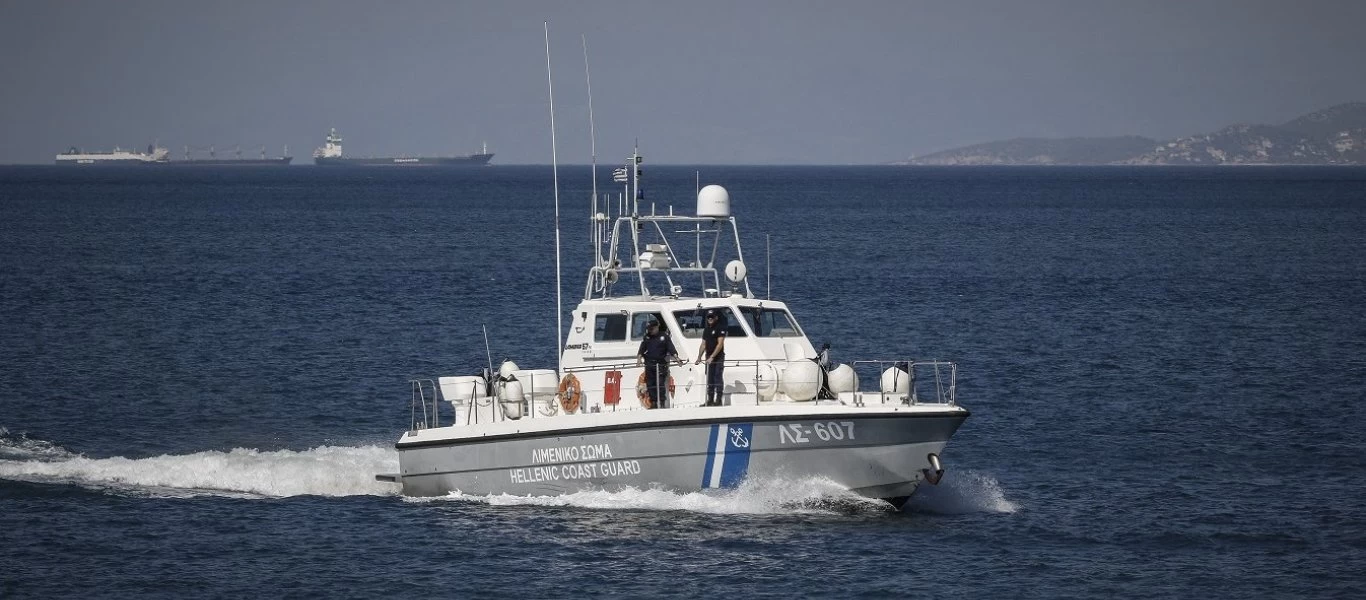 Εισροή υδάτων σε ιστιοφόρο στην μαρίνα Αγίου Κοσμά
